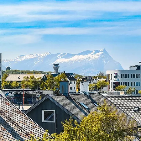 Апартаменты Nordic Style With Sunny Marina Views