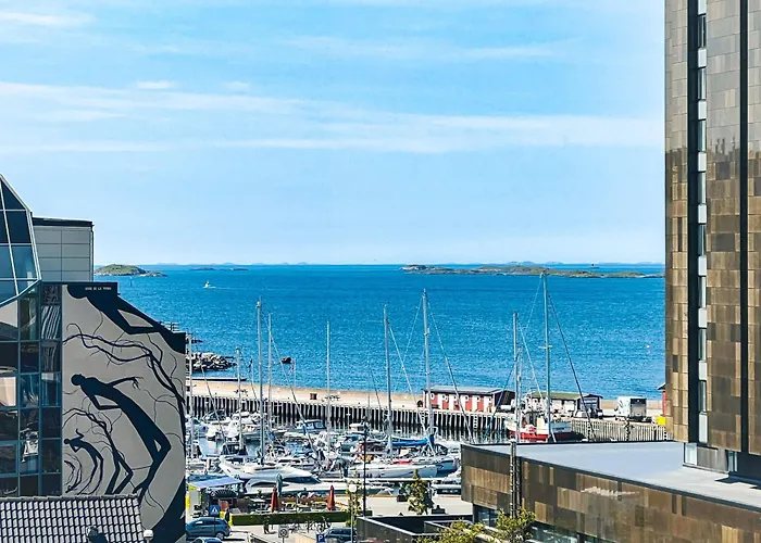 Nordic Style With Sunny Marina Views Bodø