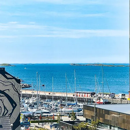 Nordic Style With Sunny Marina Views Bodø